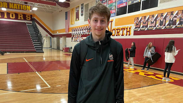 Jesse Burris Delaware basketball Aaron Blankenship